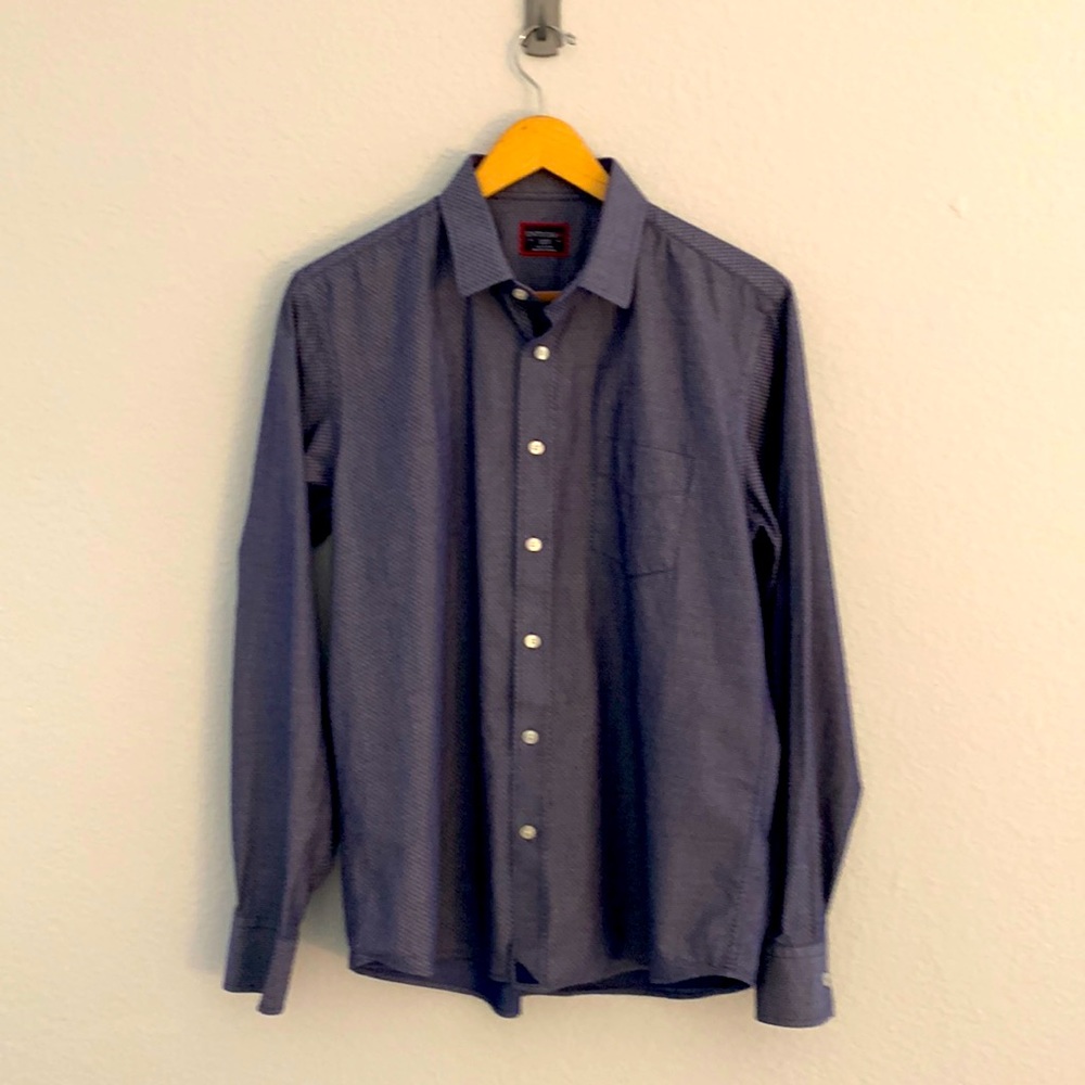 UNTUCKit Shirt L Slim fit blue w diamond dot print 100% cotton